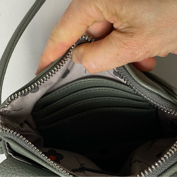 Espe Stylish Green Crossbody Bag - Picture 4 of 15